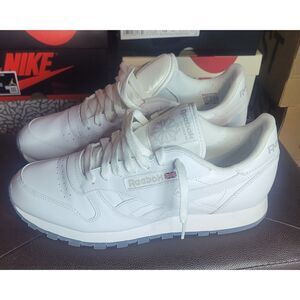 Reebok Classic Leather Ice White Steel Ice Men's Size 10 Shoes AR3781 Used